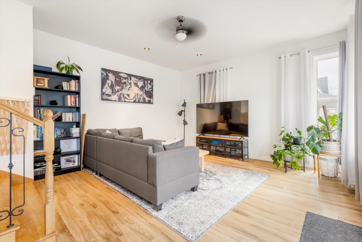 Salon — 620 Rue du Village, Shawinigan