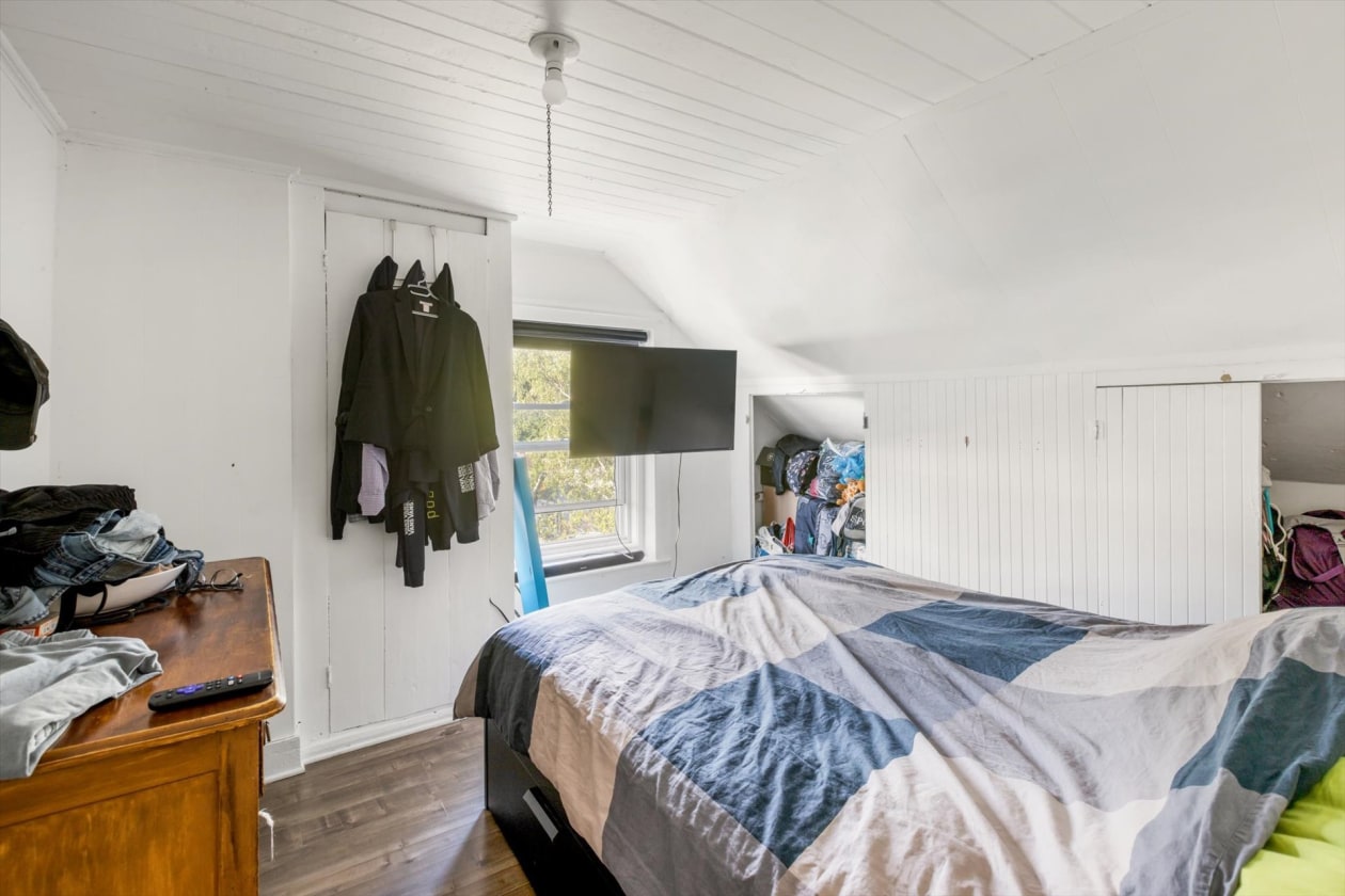 Chambre à coucher — 156 - 162 Rue de Monseigneur-Signay, Nicolet
