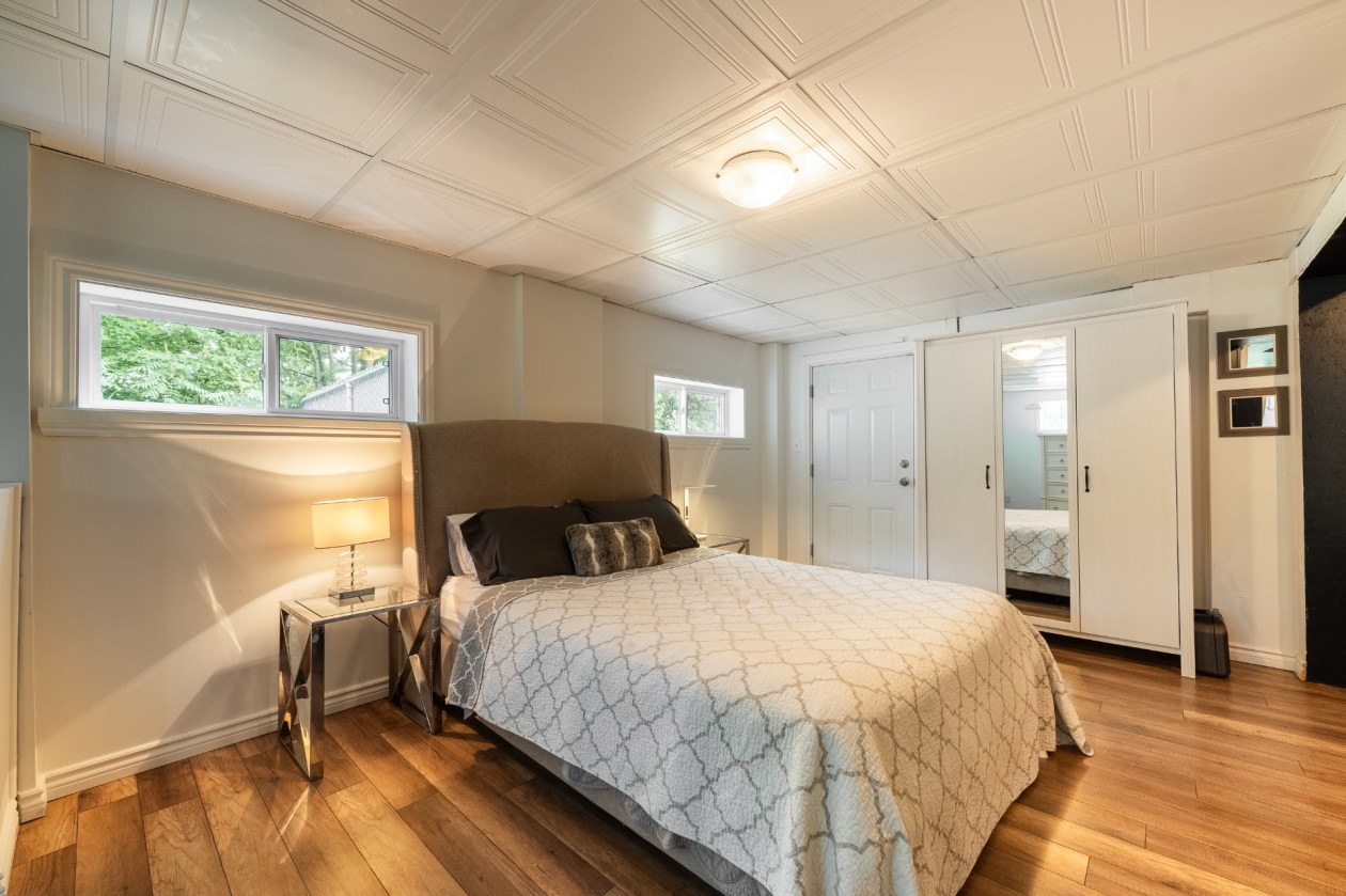 Salle familiale — 2034 Route 337, Sainte-Julienne