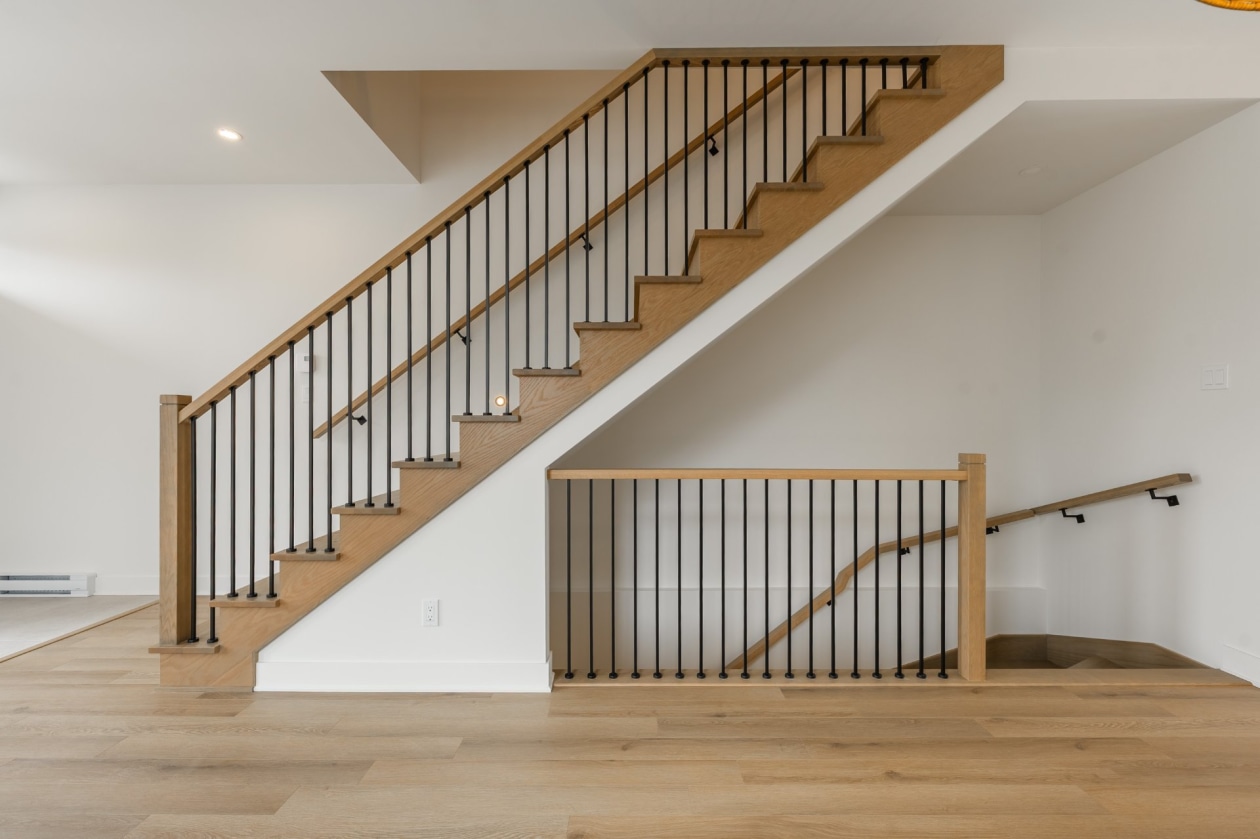 Escalier — 127, Mtée des Trinitaires, 201, Saint-Basile-le-Grand, J3N1C3, Saint-Basile-le-Grand
