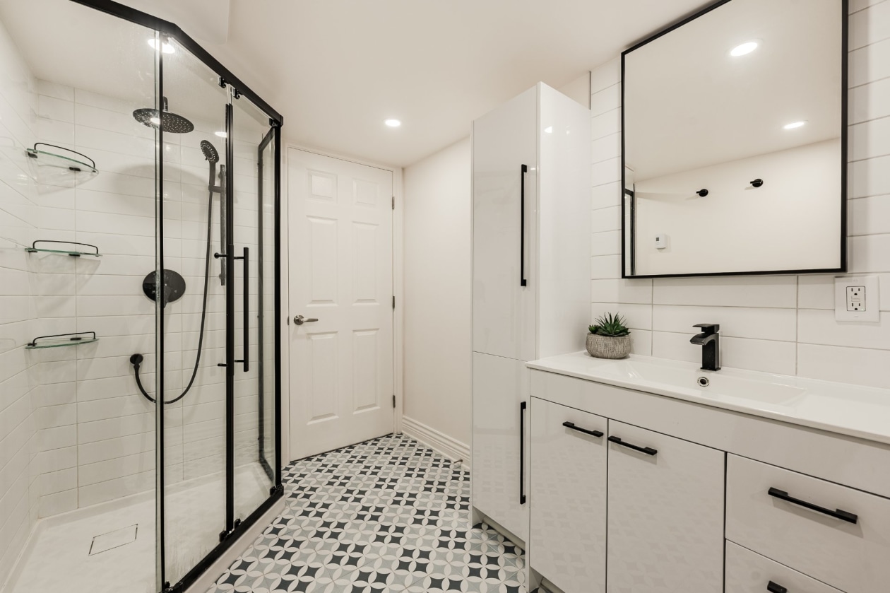 Salle de bains — 63 Rue Dufresne, Saint-Jean-sur-Richelieu