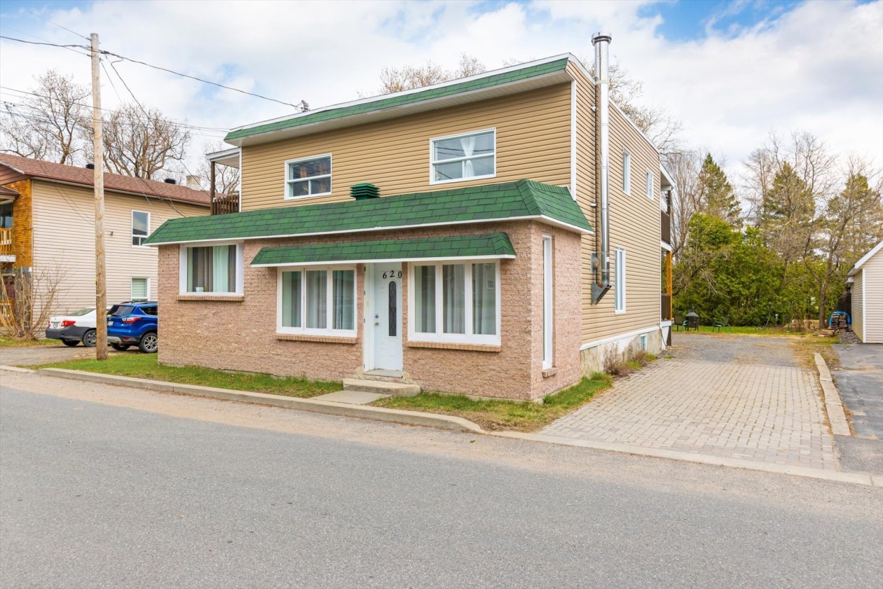 Façade — 620 Rue du Village, Shawinigan