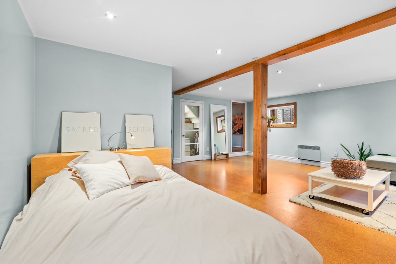 Salle familiale — 7414 - 7416 Rue Jacques-Rousseau, Montréal