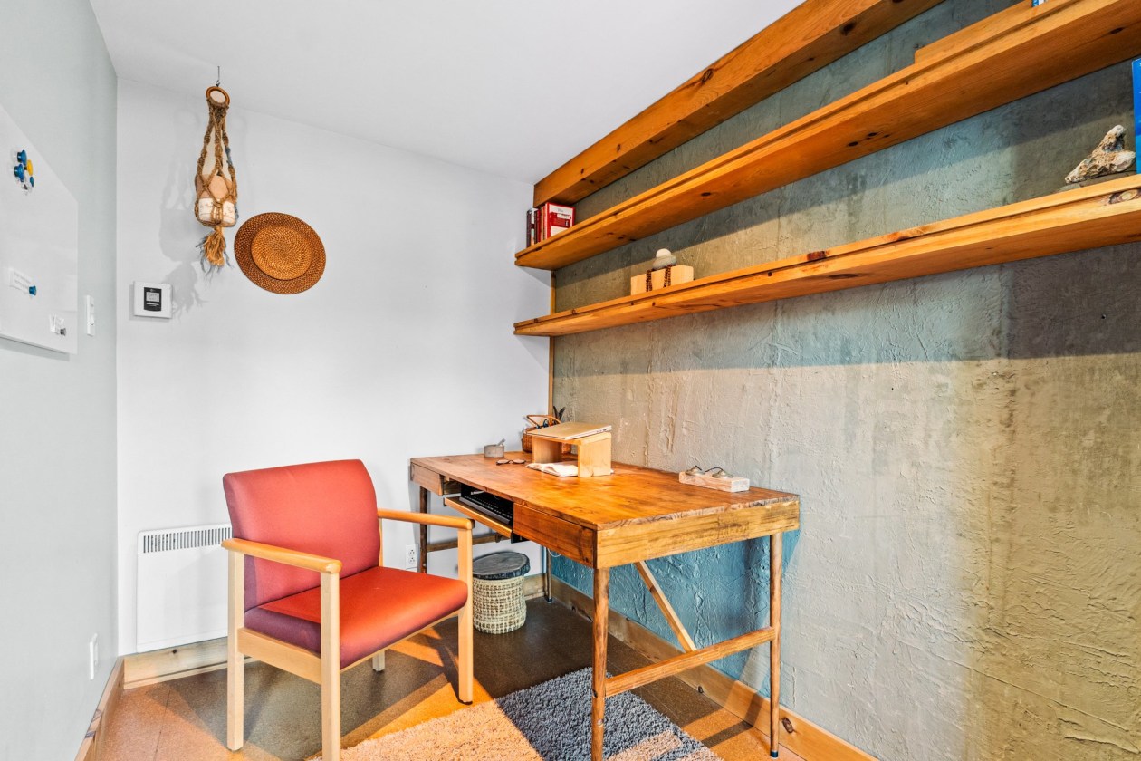Bureau — 7414 - 7416 Rue Jacques-Rousseau, Montréal