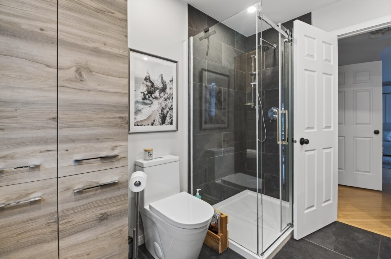 Salle de bains — 1152 Rue Frontenac, Trois-Rivières