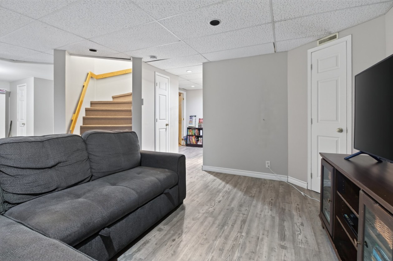 Escalier — 1152 Rue Frontenac, Trois-Rivières