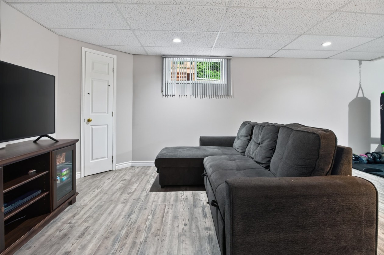 Salon — 1152 Rue Frontenac, Trois-Rivières