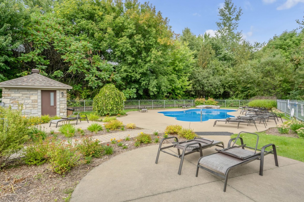 Piscine — 1422, Rue De Celles, Québec (Les Rivières), G2C0B9, Québec (Les Rivières)