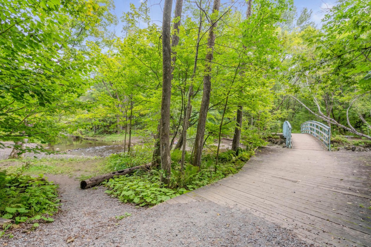 À proximité — 1422, Rue De Celles, Québec (Les Rivières), G2C0B9, Québec (Les Rivières)