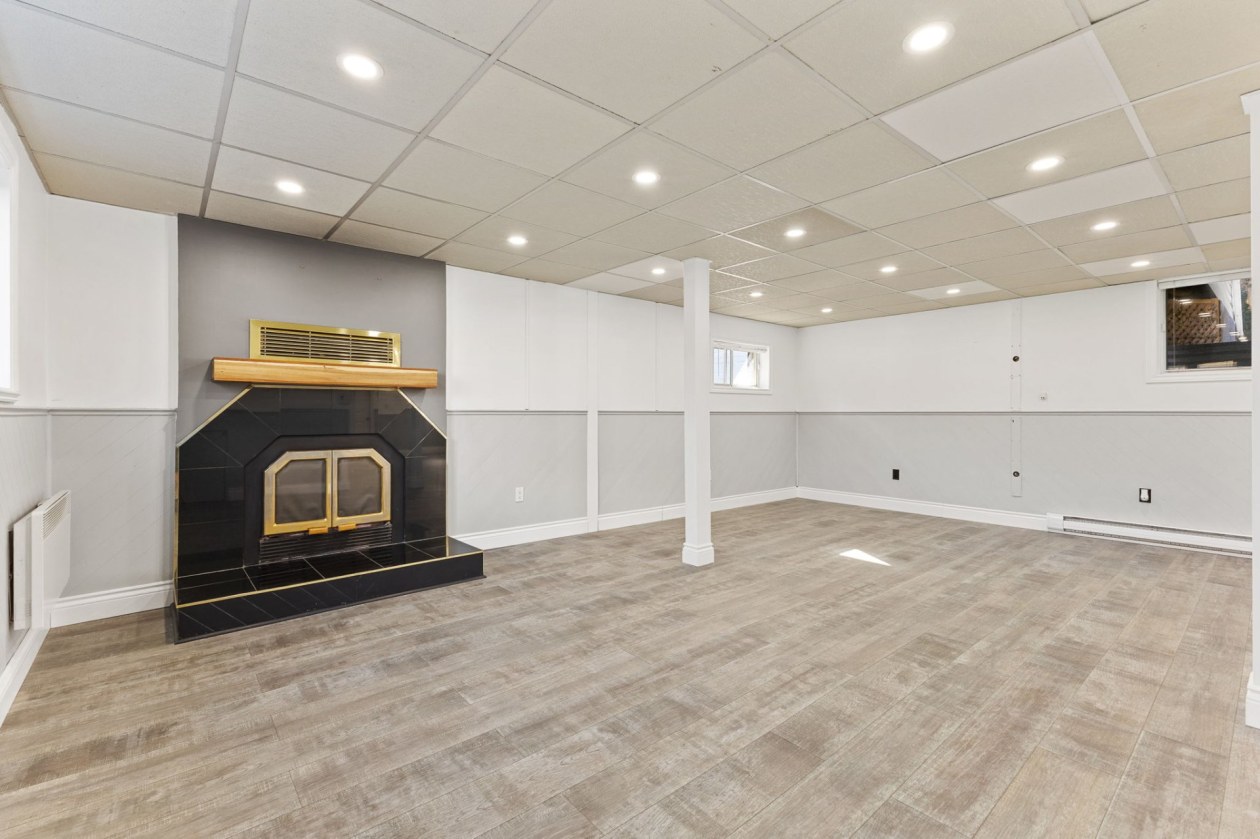 Salle familiale — 4 Rue Céline, Gatineau