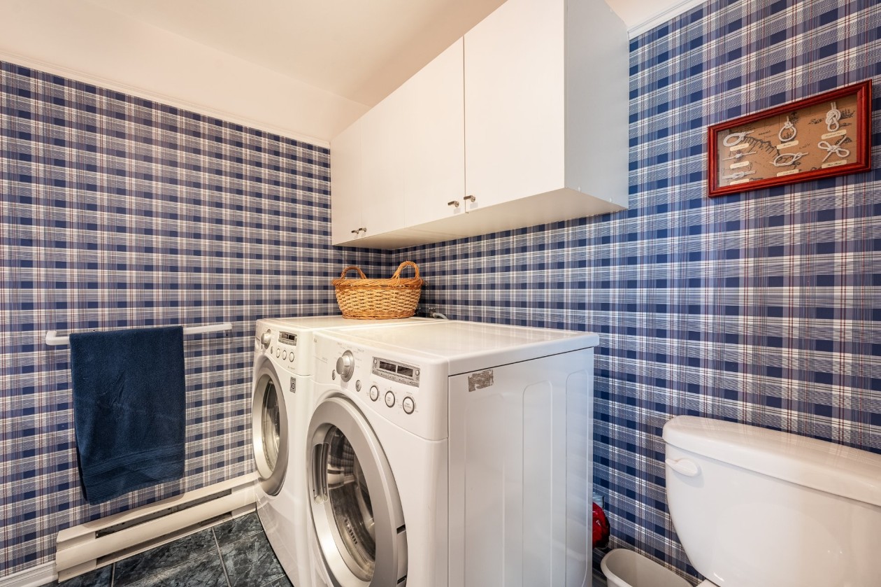 Salle de bains — 3730 Rue La Vérendrye, Sherbrooke