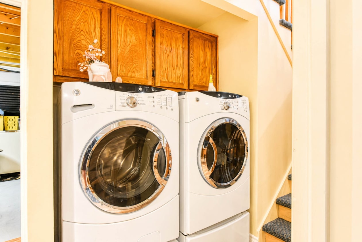 Salle de lavage — 999 22e Avenue, Laval