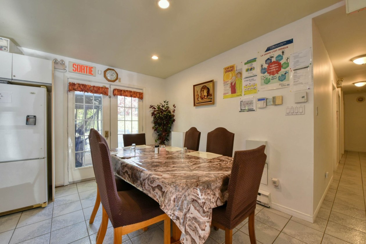 Salle à manger — 138 Rue Alexandre, Rosemère