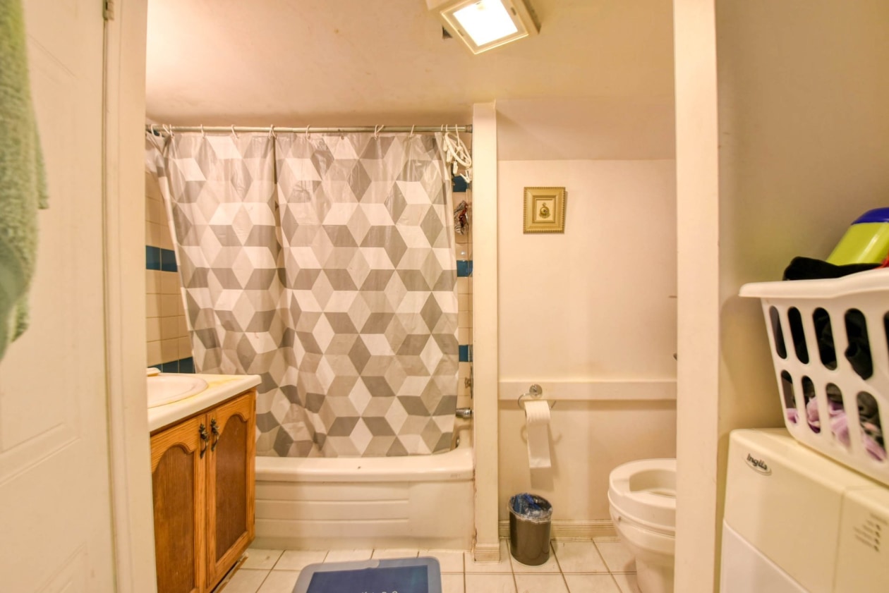 Salle de bains — 138 Rue Alexandre, Rosemère