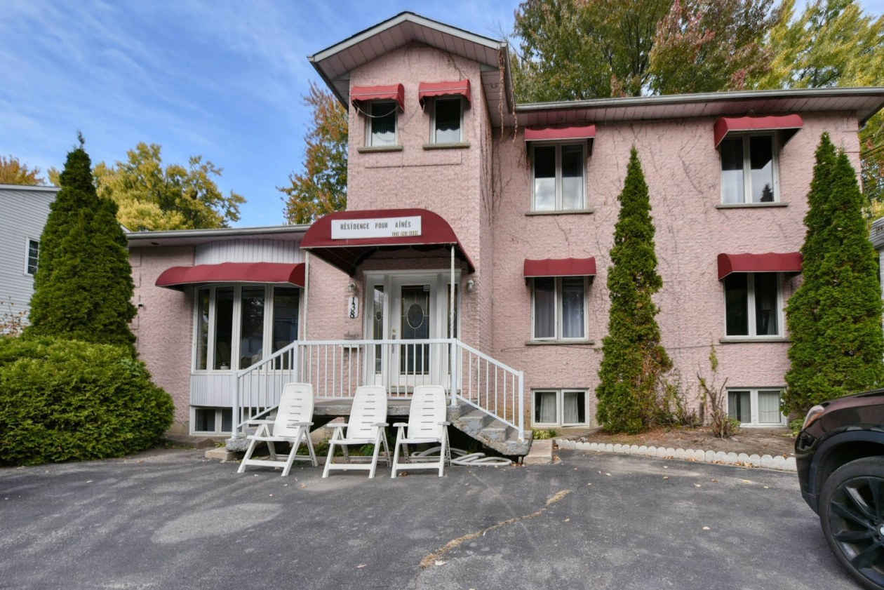 Façade — 138 Rue Alexandre, Rosemère