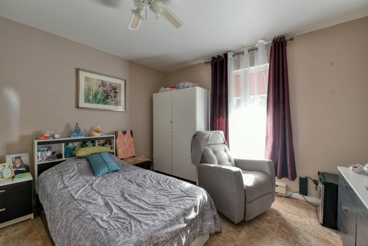 Chambre à coucher — 138 Rue Alexandre, Rosemère
