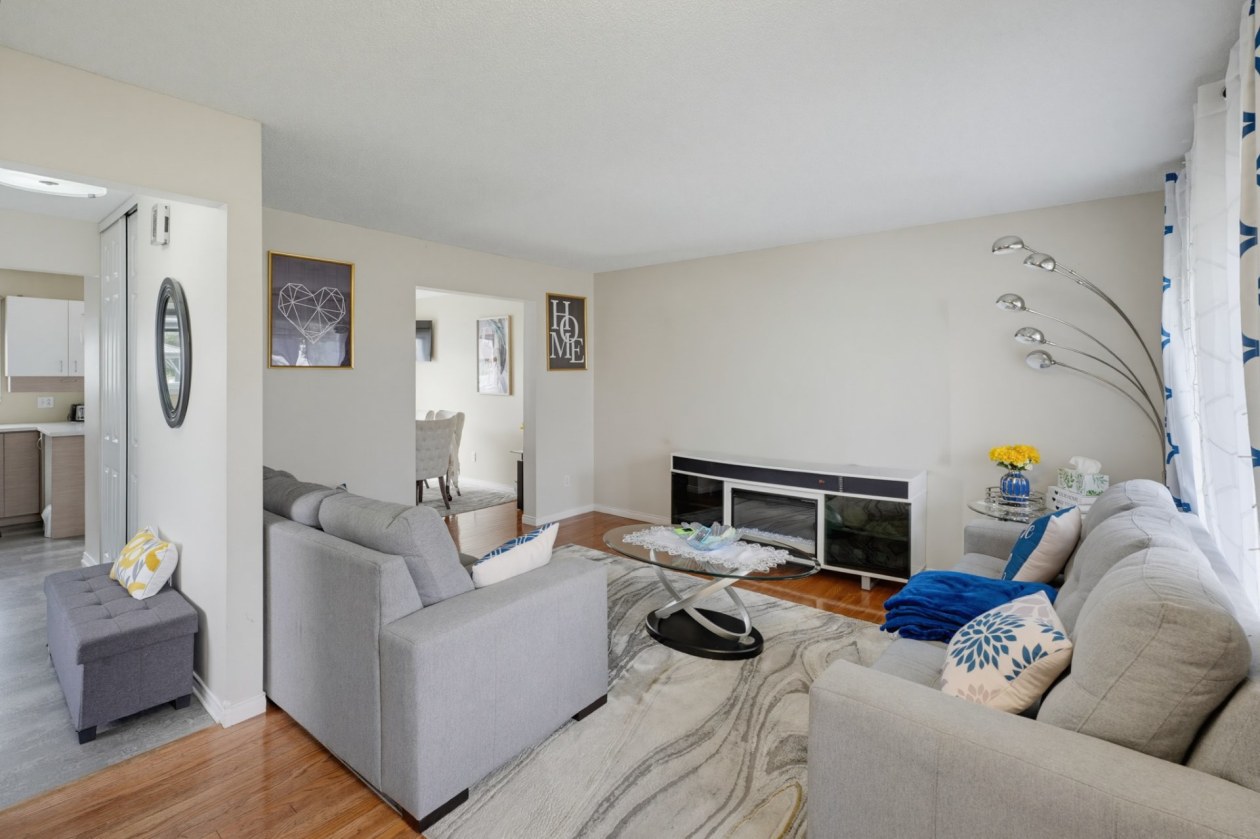 Salon — 27 Rue de Sabrevois, Gatineau