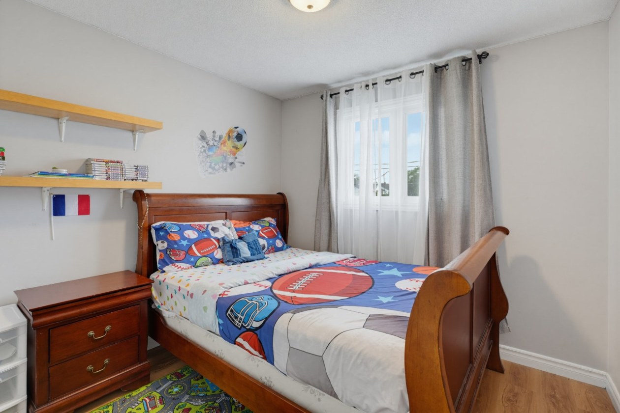 Chambre à coucher — 27 Rue de Sabrevois, Gatineau