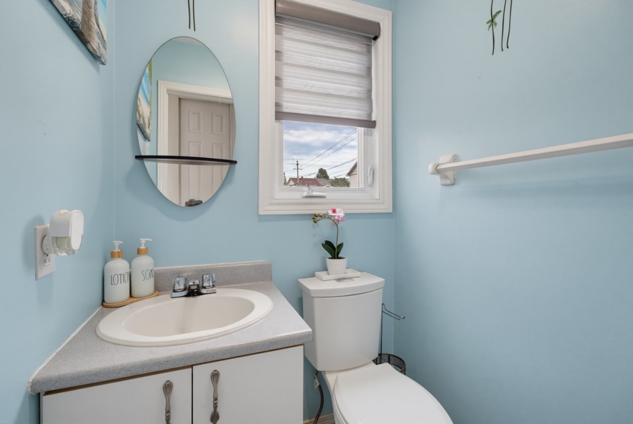 Salle d'eau — 27 Rue de Sabrevois, Gatineau