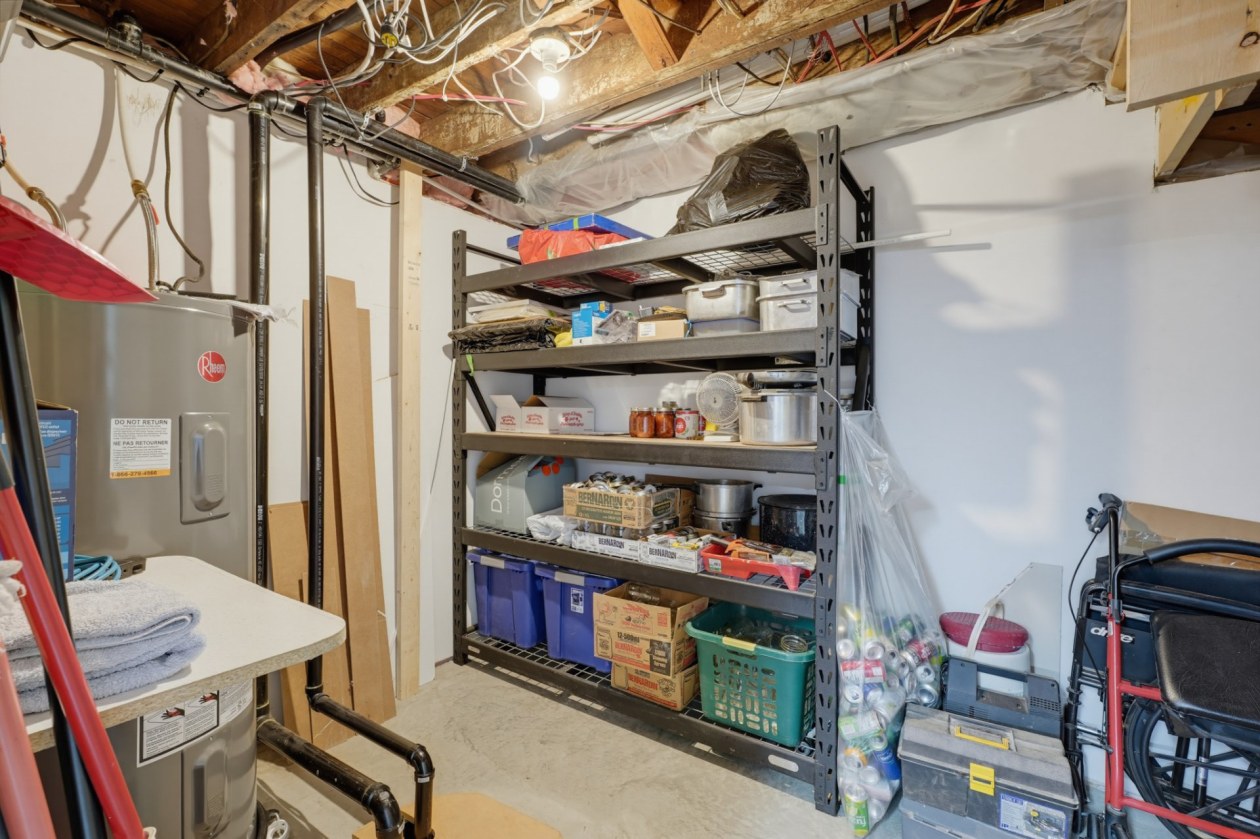 Rangement — 19 Rue de Versailles, Gatineau