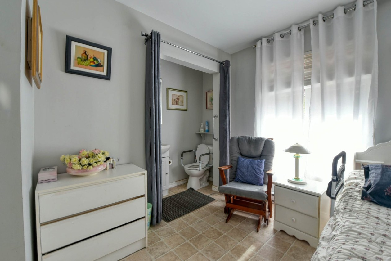 Chambre à coucher — 138 Rue Alexandre, Rosemère