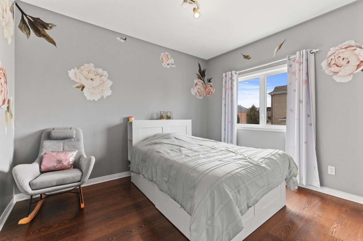 Bedroom — 72 Rue de Bruxelles, Gatineau