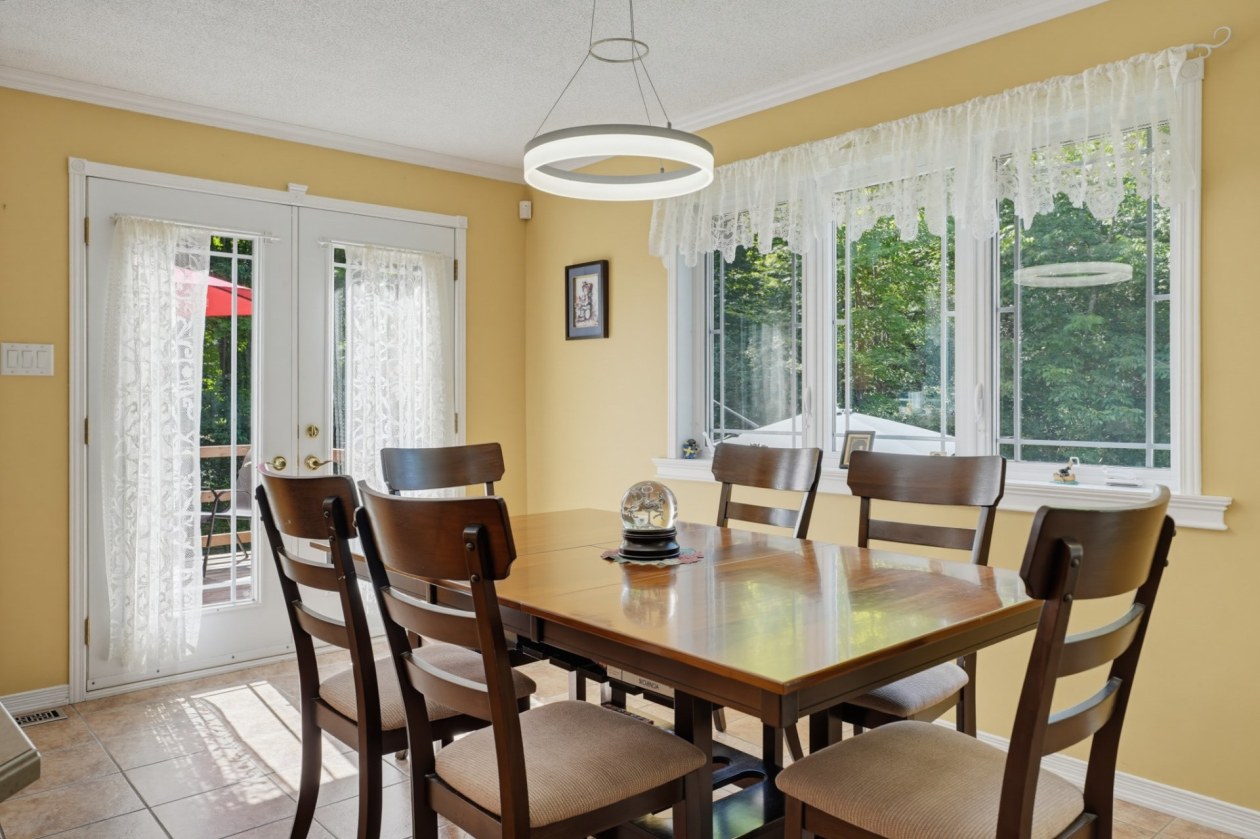 Salle à manger — 39 Rue du Mont-Joël, Cantley