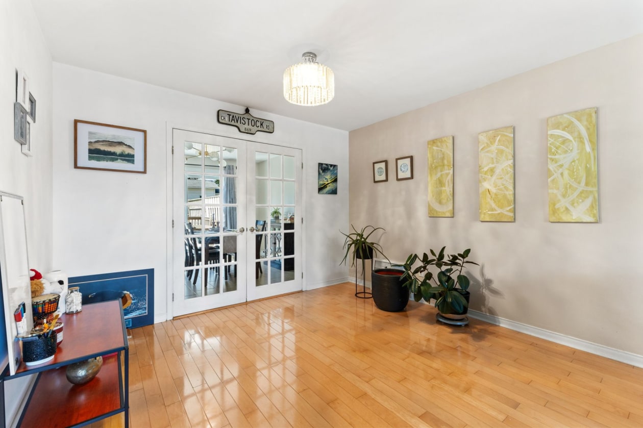 Salon — 182 Rue des Tulipes, Gatineau