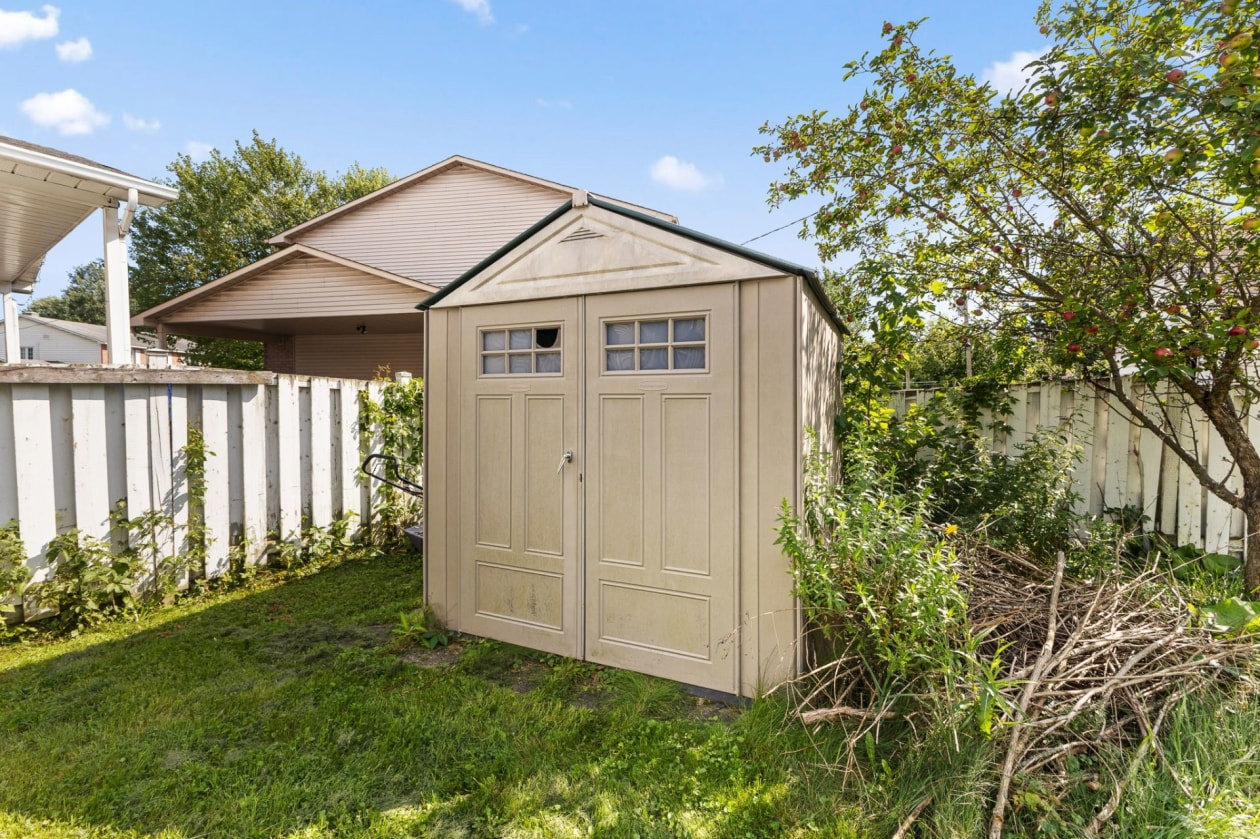 Remise — 182 Rue des Tulipes, Gatineau