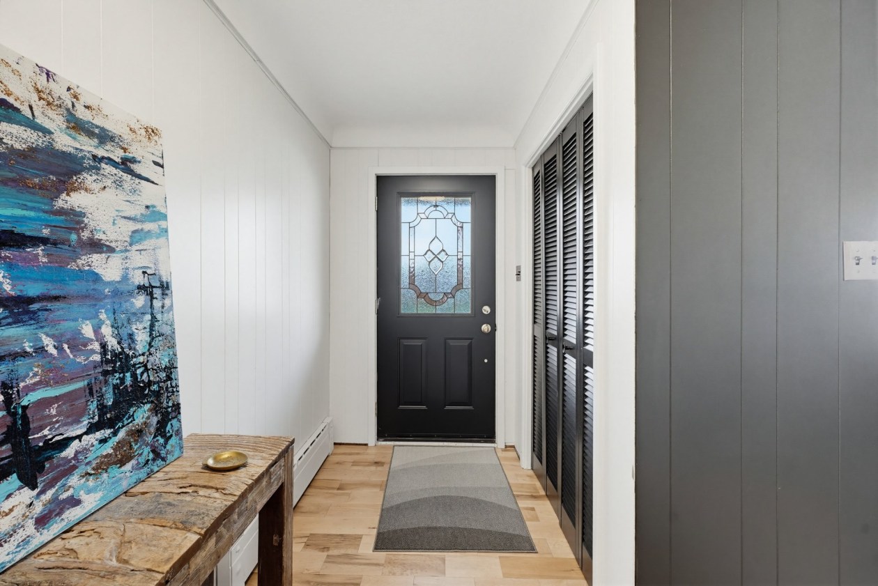 Hall d'entrée — 385 Rue Birch, Shawville