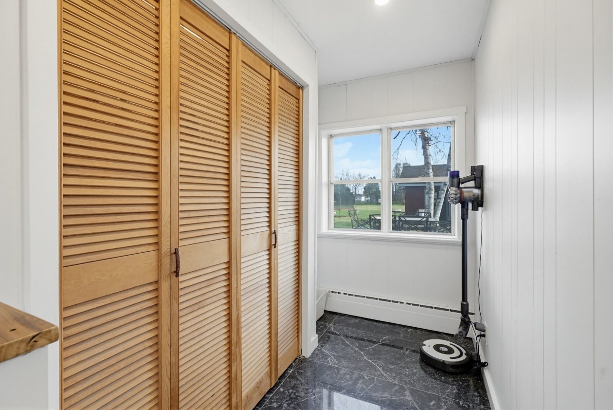 Salle de lavage — 385 Rue Birch, Shawville