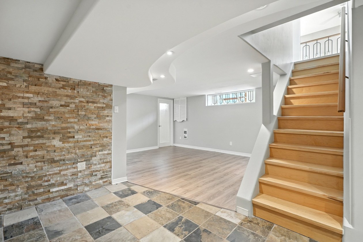 Bureau — 416 Rue Duquette O., Gatineau