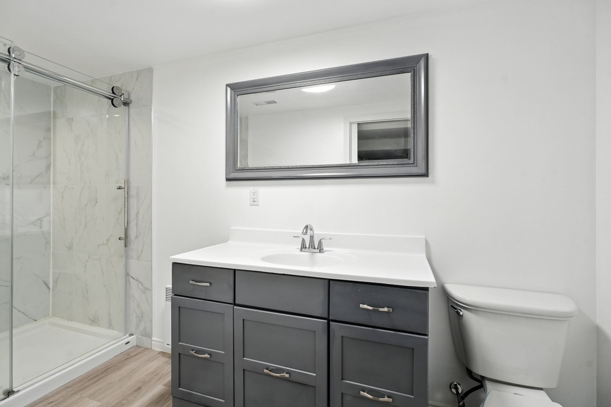 Salle de bains — 416 Rue Duquette O., Gatineau