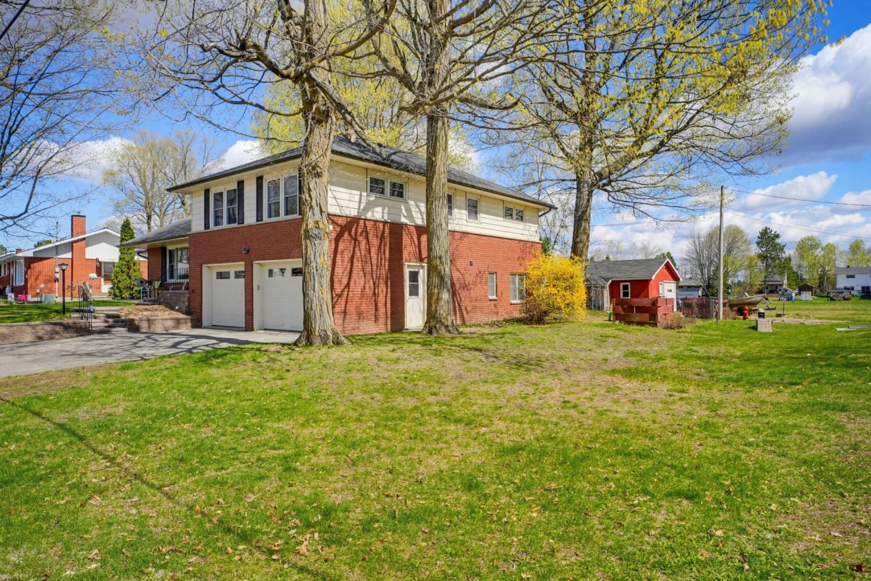 Vue d'ensemble — 385 Rue Birch, Shawville