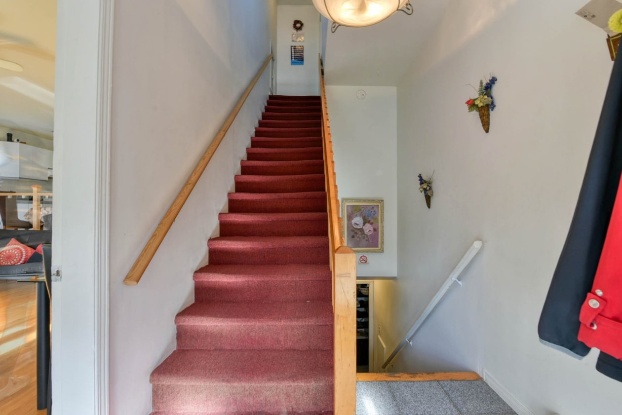 Hall d'entrée — 138 Rue Alexandre, Rosemère