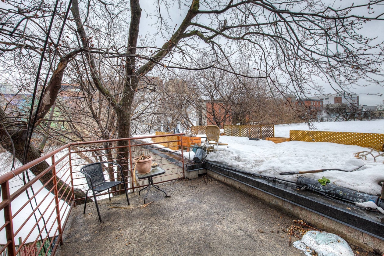 Terrasse — 2023 - 2025 Boul. St-Laurent, Montréal