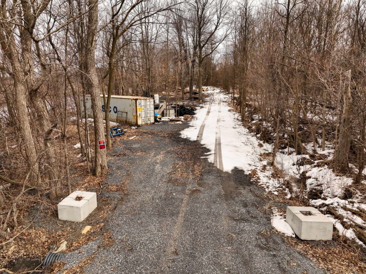 Face arrière — Route 133, Henryville