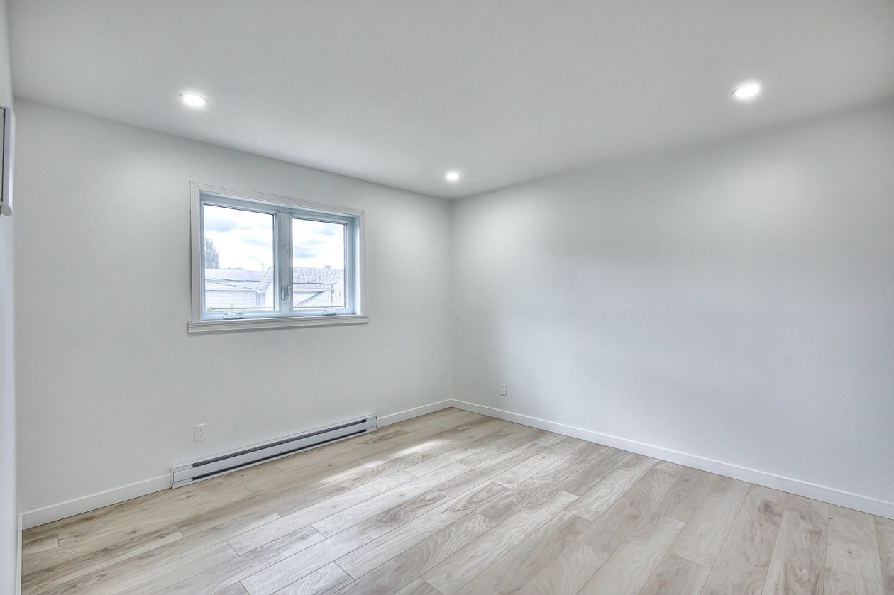 Chambre à coucher — 46 Boul. Laurentien, Repentigny