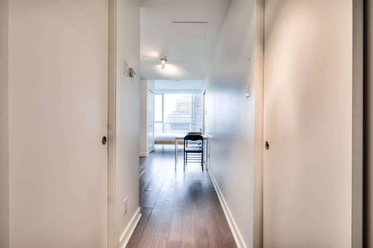 1155, Rue de la Montagne — photo 2