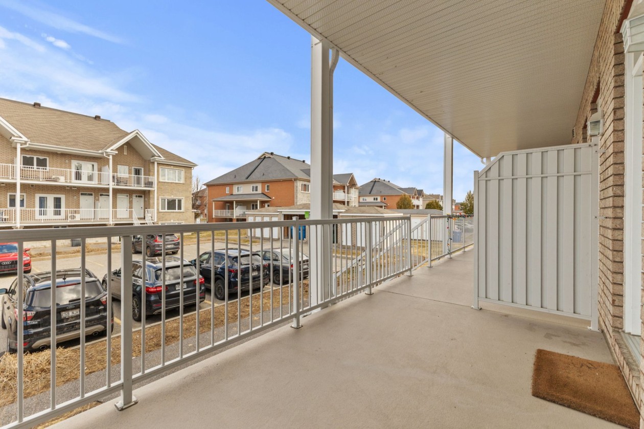Balcony — 72 Rue de Bruxelles, Gatineau