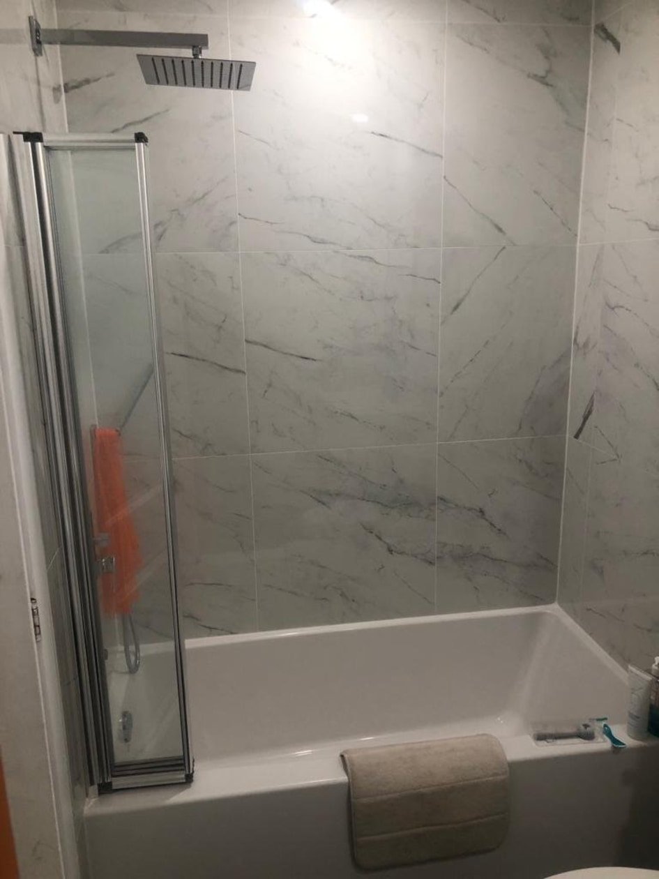 Salle de bains — 3996 Rue Mance, Longueuil
