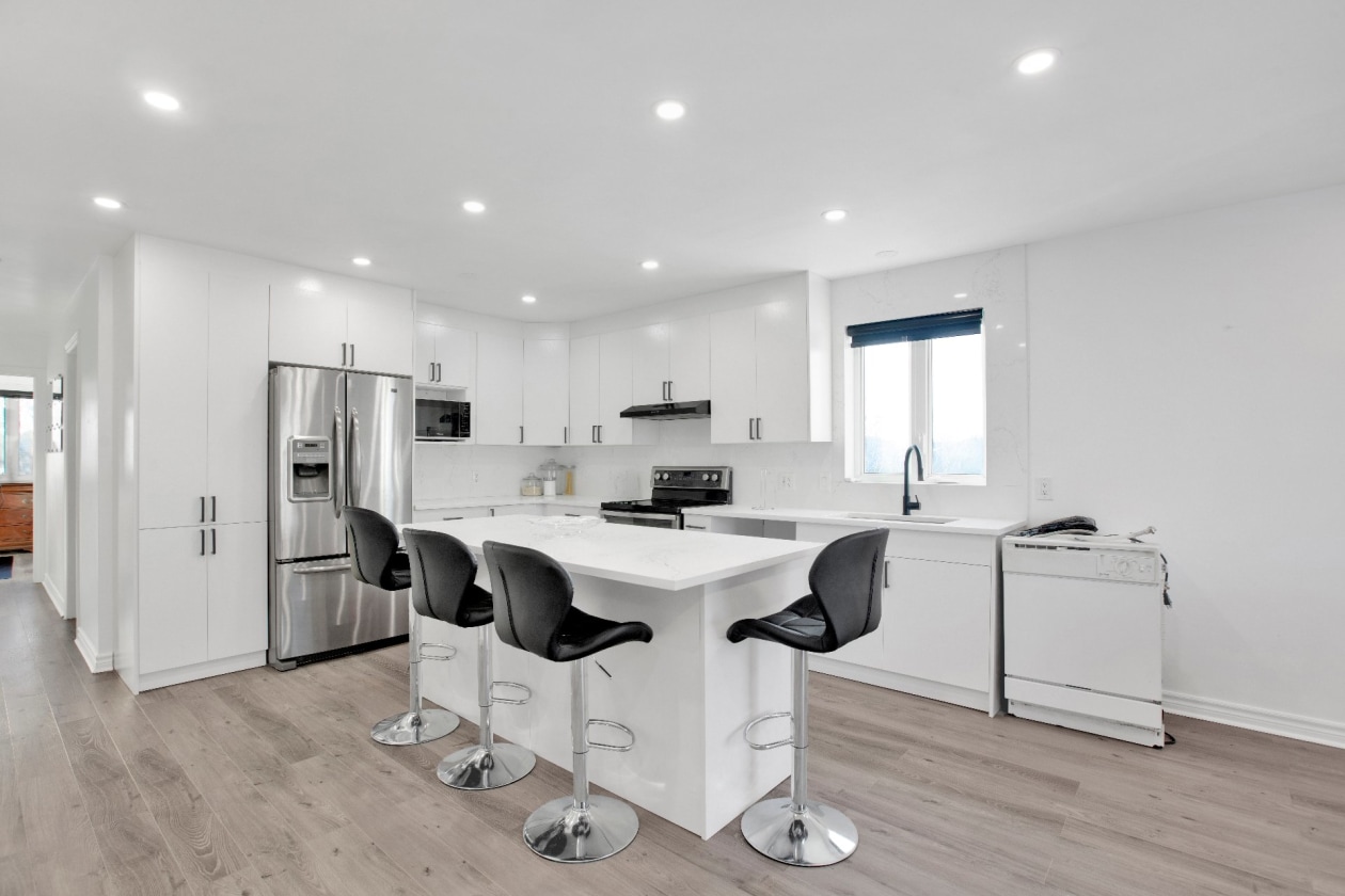 3996, Rue Mance
