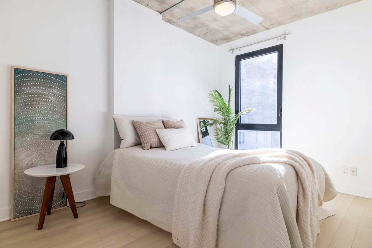 Chambre à coucher — 1414 Rue Chomedey, Montréal