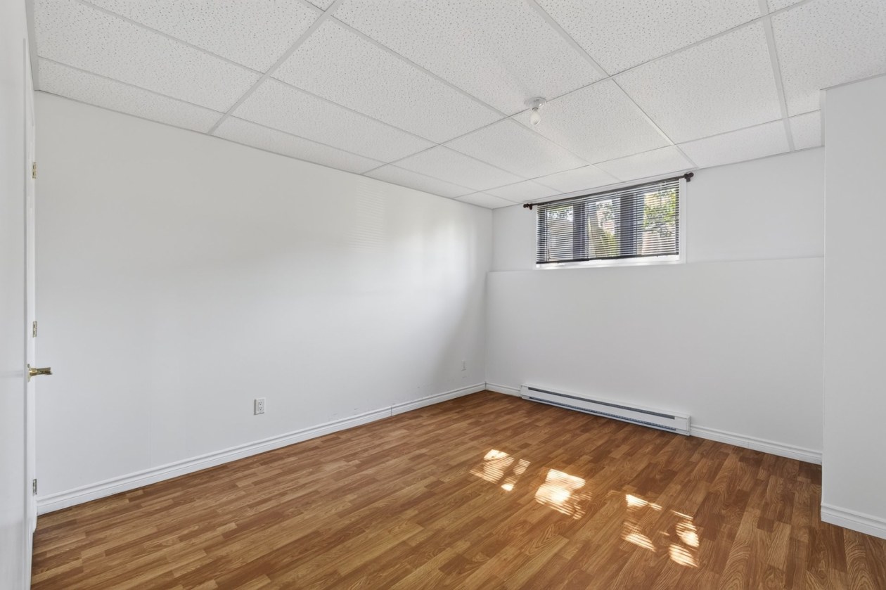 Chambre à coucher — 191 Rue du Torrent, Sainte-Catherine-de-la-Jacques-Cartier