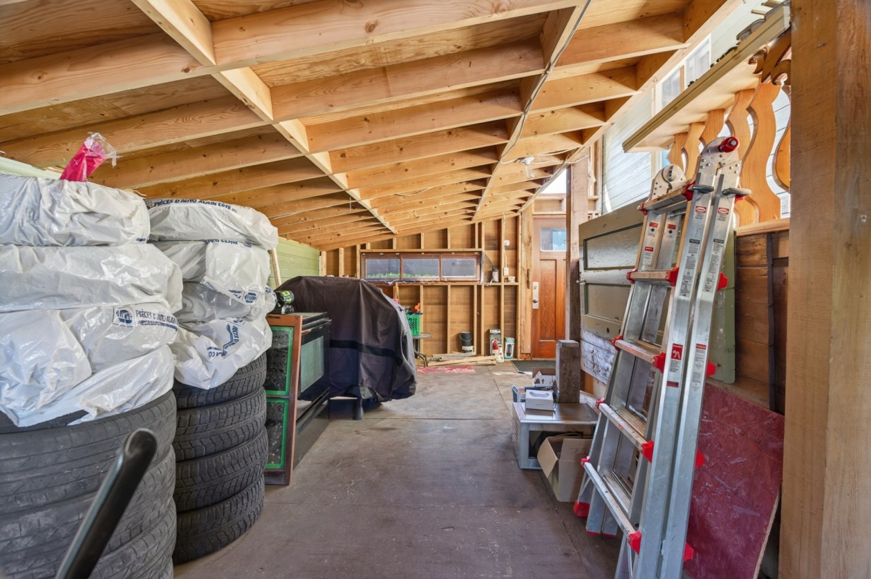 Garage — 8 Rue du Collège, Pont-Rouge