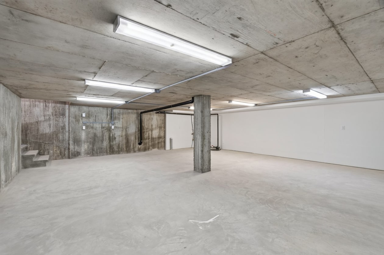 Garage — 195, Rue Griffin, Shannon, G3S0S9, Shannon