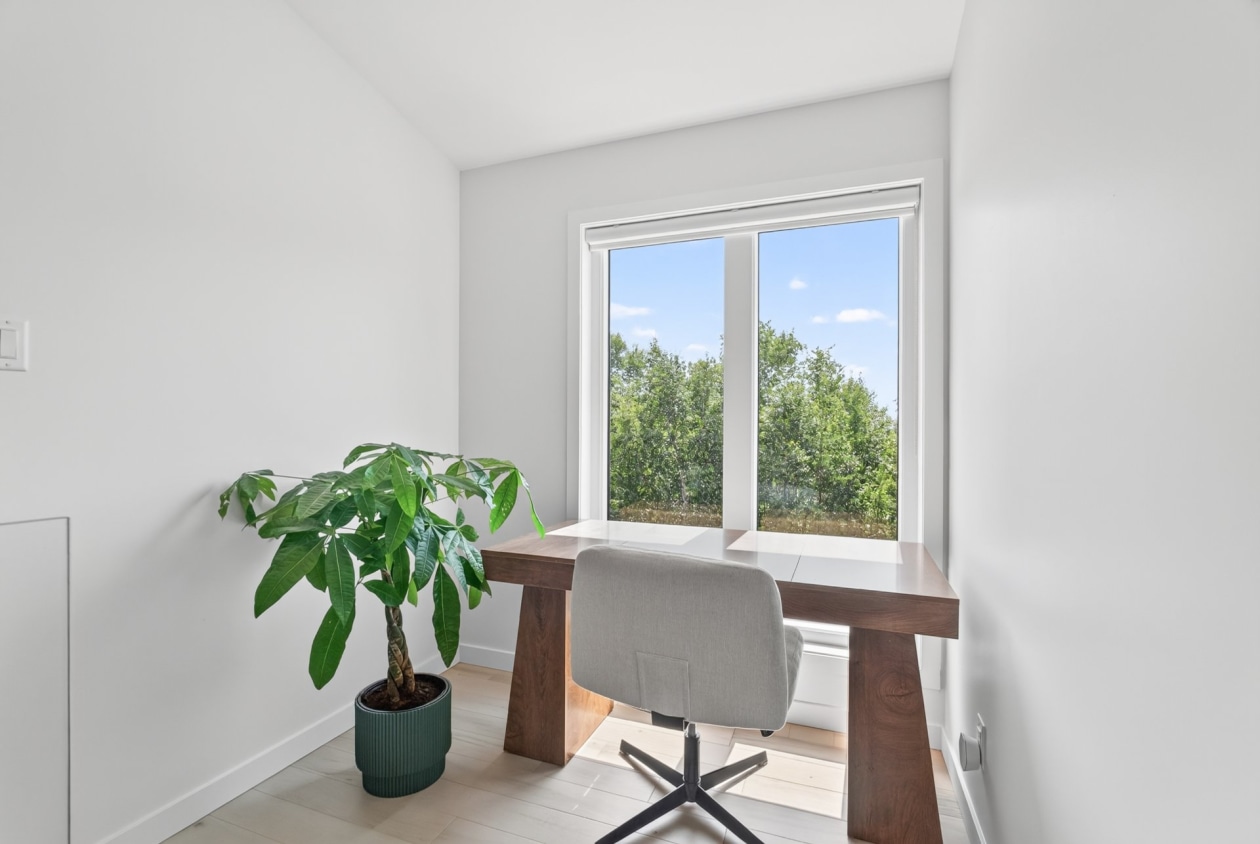 Bureau — 231 Rue des Glaciers, Beaupré