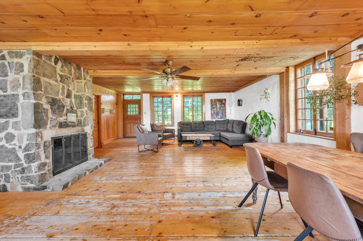 Salle à manger — 991 Ch. des Îles, Lévis