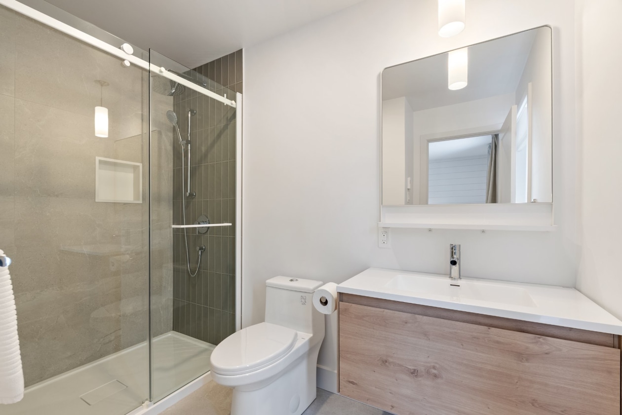 Salle de bains — 36 Allée du Cavalier, Shannon