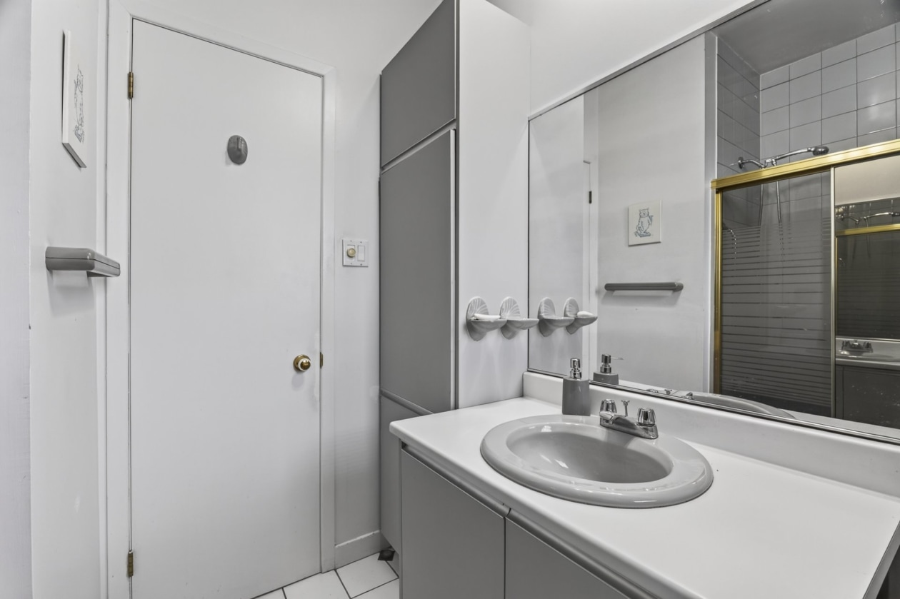 Salle de bains — 233 Av. Ruel, Québec
